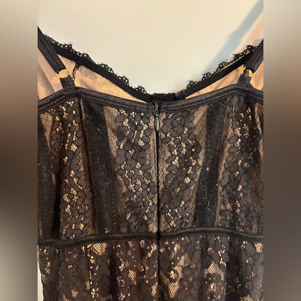 URBAN OUTFITTERS Angelica Corset Midi Dress Black Lace Front Slit Size Small - Picture 11 of 13
